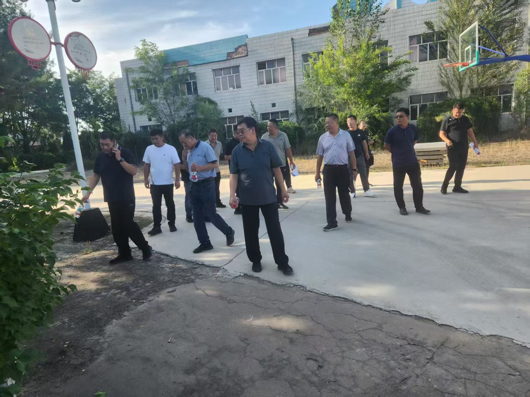 潮州市人造草坪混合型塑胶跑道 - 价格